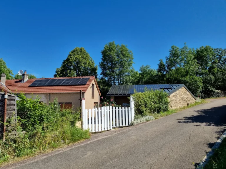 Panneaux photovoltaïques sur une habitation
